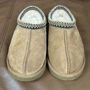 UGG Tasman women’s size 7